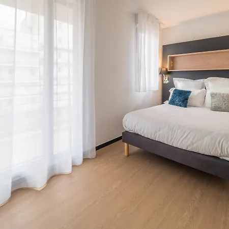 Park & Elegance Europole 3*
