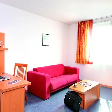 아파트호텔 Park & Elegance Europole 3*