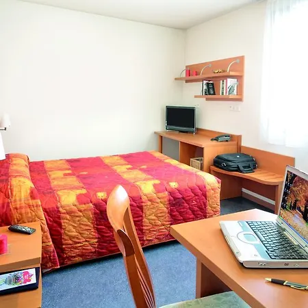 Park & Elegance Europole 3*