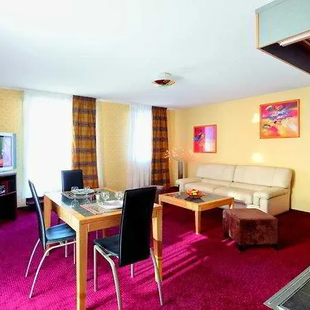 Park & Elegance Europole 아파트호텔 3*