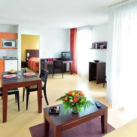 Park & Elegance Europole 3* 그르노블